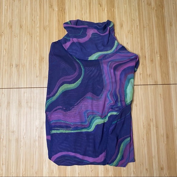 Fabletics Felicity Long-Sleeve Mesh Top - Picture 2 of 4